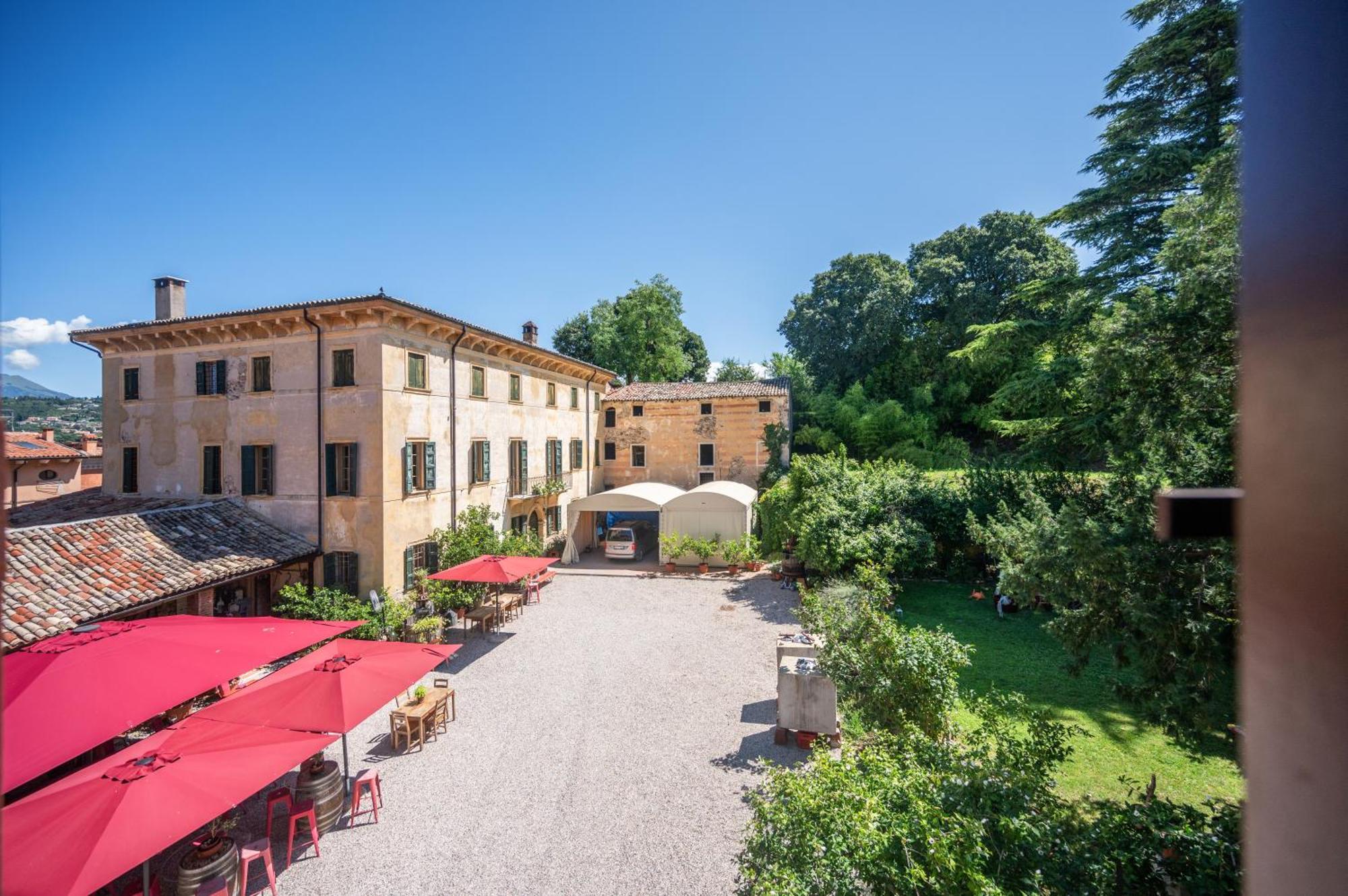 Villa Calicantus Bardolino Exterior photo